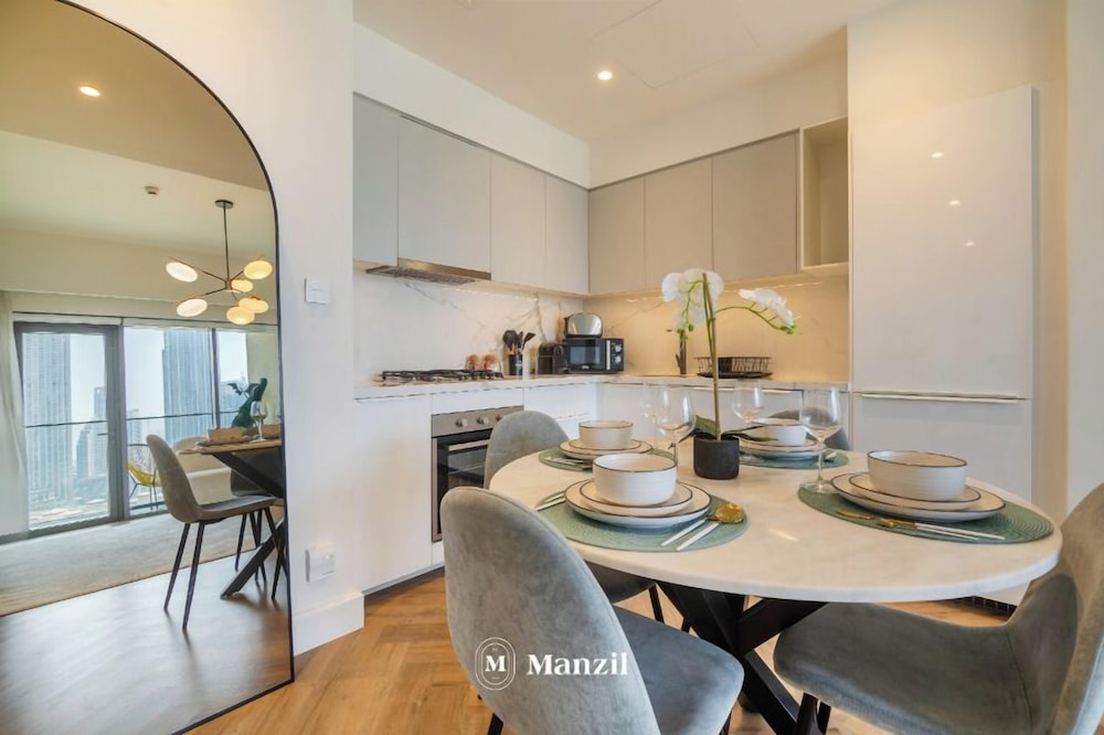 Manzil-2BR with full Burj Khalifa View