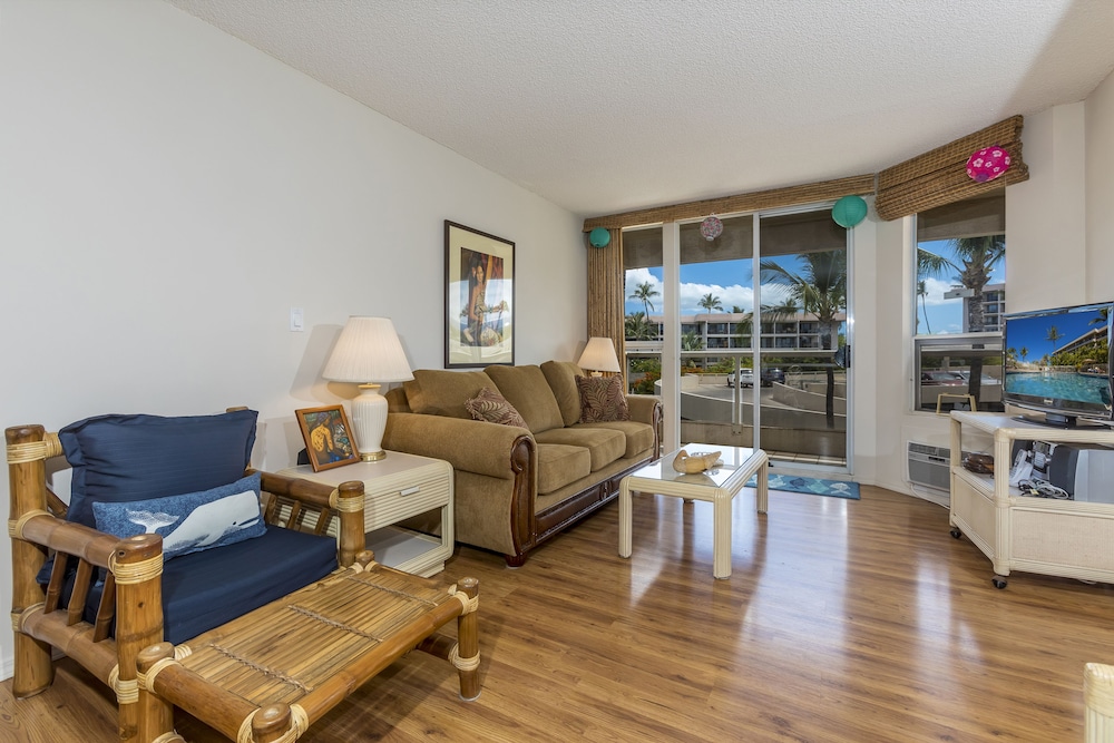 Maui Banyan - Maui Condo & Home view 5