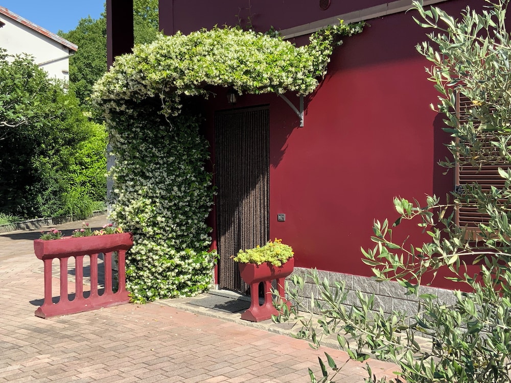 Villa Rosy B&B