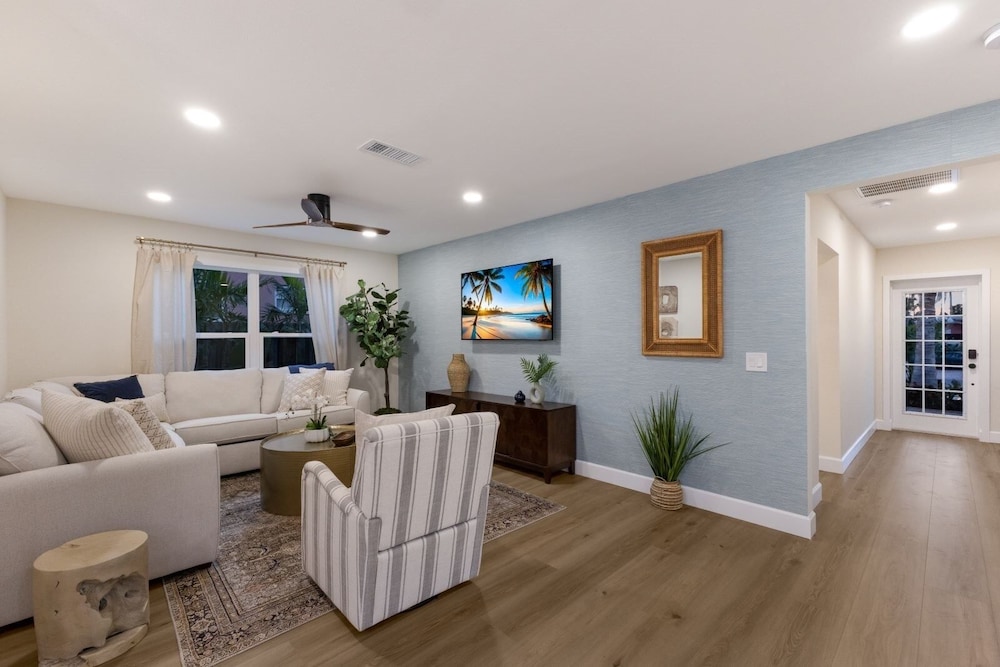 83rd St Villas West 2 Bedroom Villa