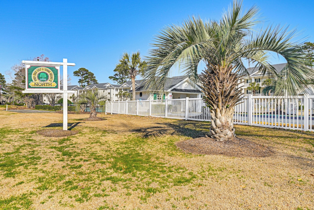 5 Mi to Myrtle Beach Hot Spots: Condo w/ Perks!
