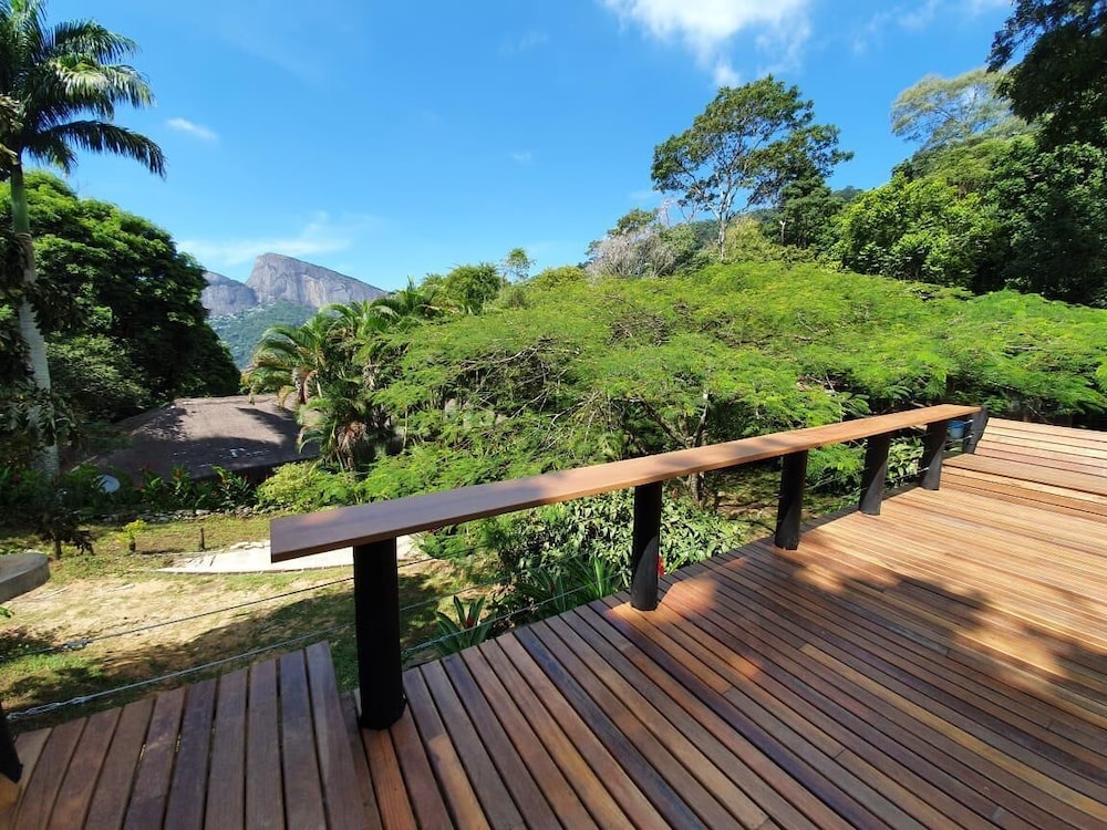 Rainforest Paradise