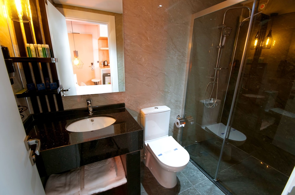 Luis Otel - Image 16