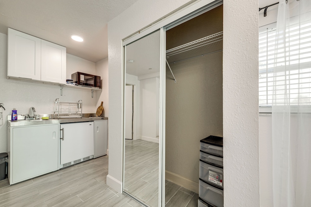 2 Mi to Hard Rock Stadium: Studio in Miami Gardens