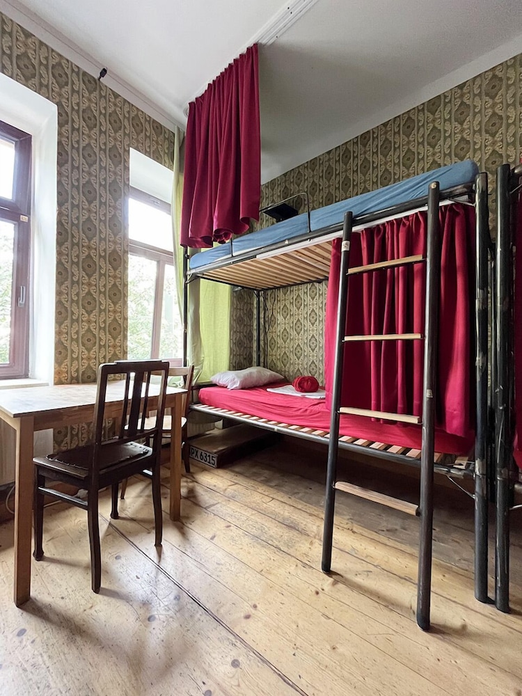 Homeplanet Hostel