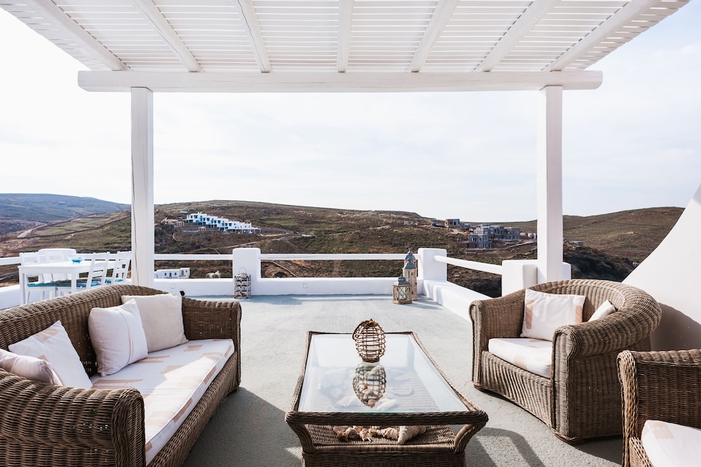 Sea Rock & Sky Private Residence