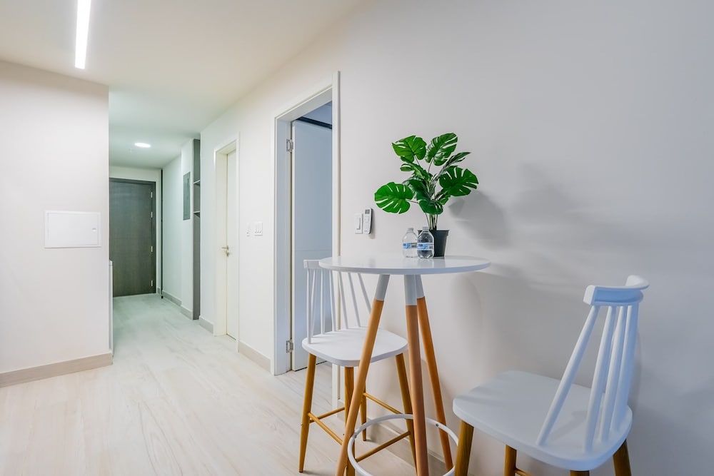 w Majestic 1BR w Fantastic Deco in Casco View