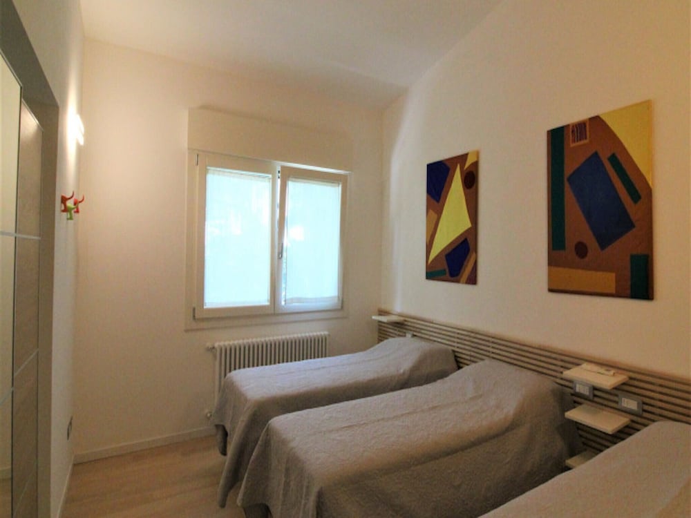 Beautiful Villa Close to the Beach in Lignano Pineta By Beahost Rentals view 5