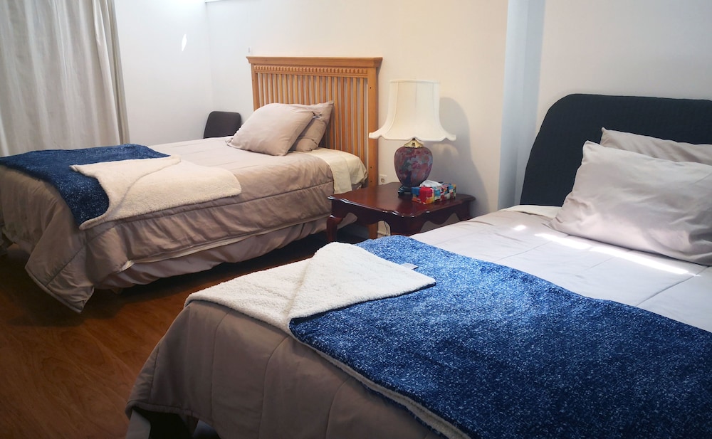 GA Stay Oakville Two Bedroom Guest House view 3