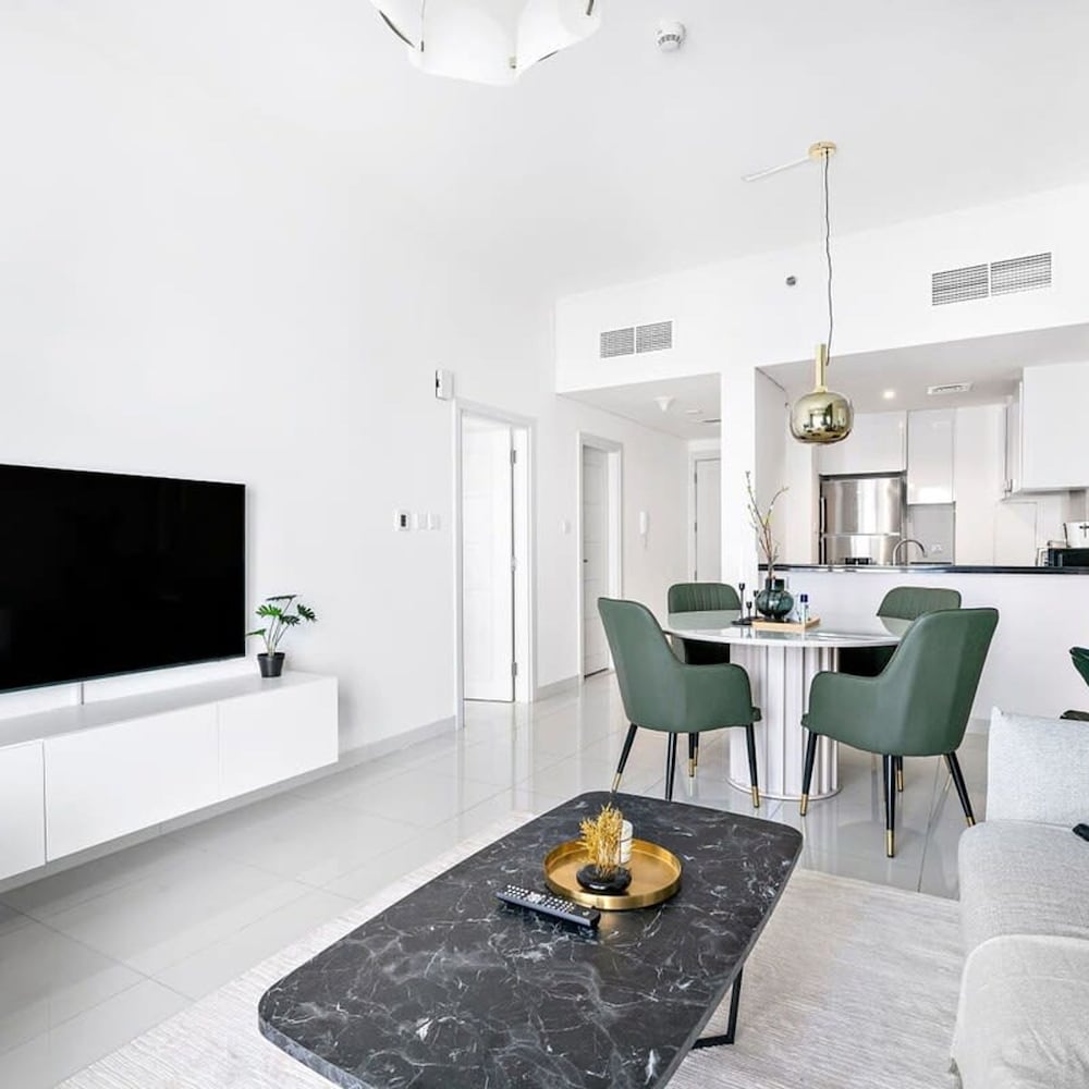 Silkhaus Beach Walking Distance Dubai Marina