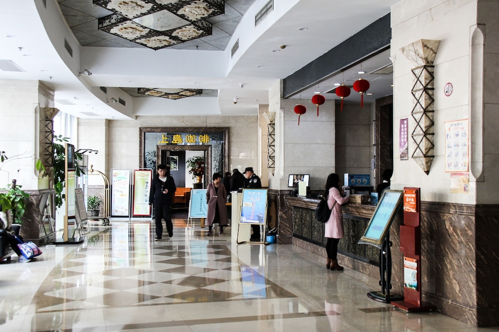 New Space New Hotel (Zhongshan Park)