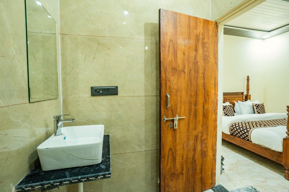 Hotel Ganga Wild Desert safari