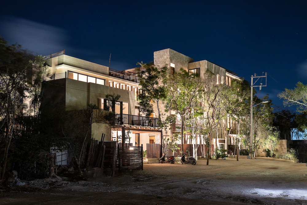 Hotel Unho Tulum - Image 1