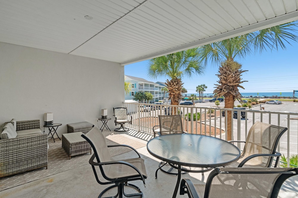Pavilion Palms 105c- The Emerald Jewel