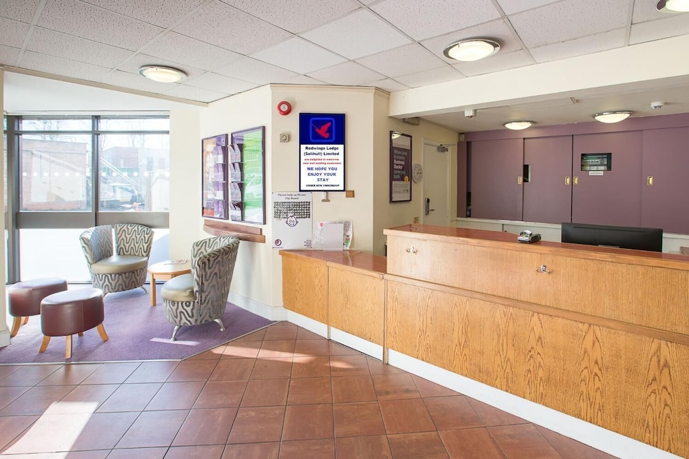 Solihull Vacations - Redwings Lodge Solihull - Property Image 3