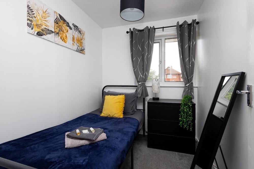 6 Guests - Pet Friendly - 10min Leeds City Centre