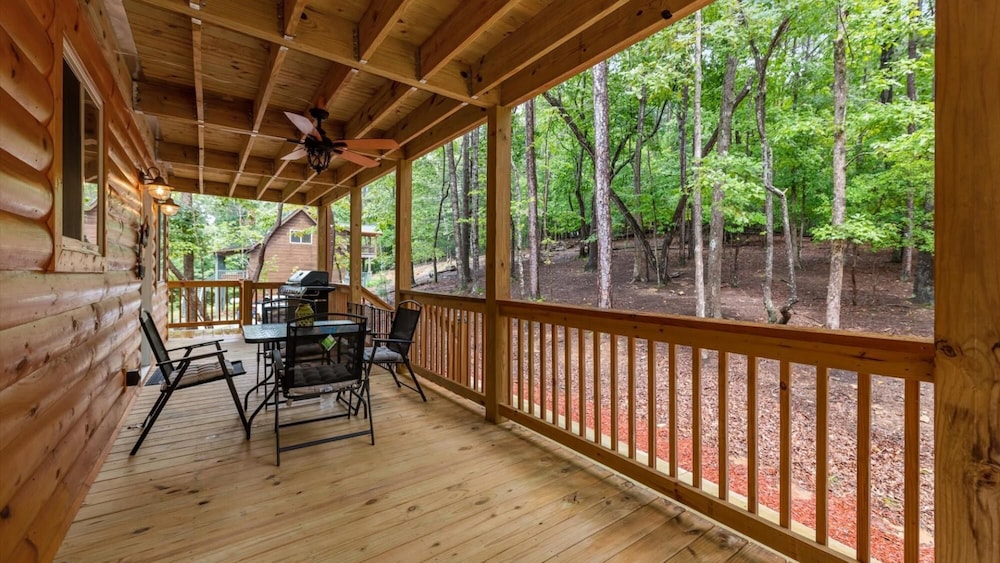 Buck s Bear Lodge-beautiful Coosawattee Resort view 4
