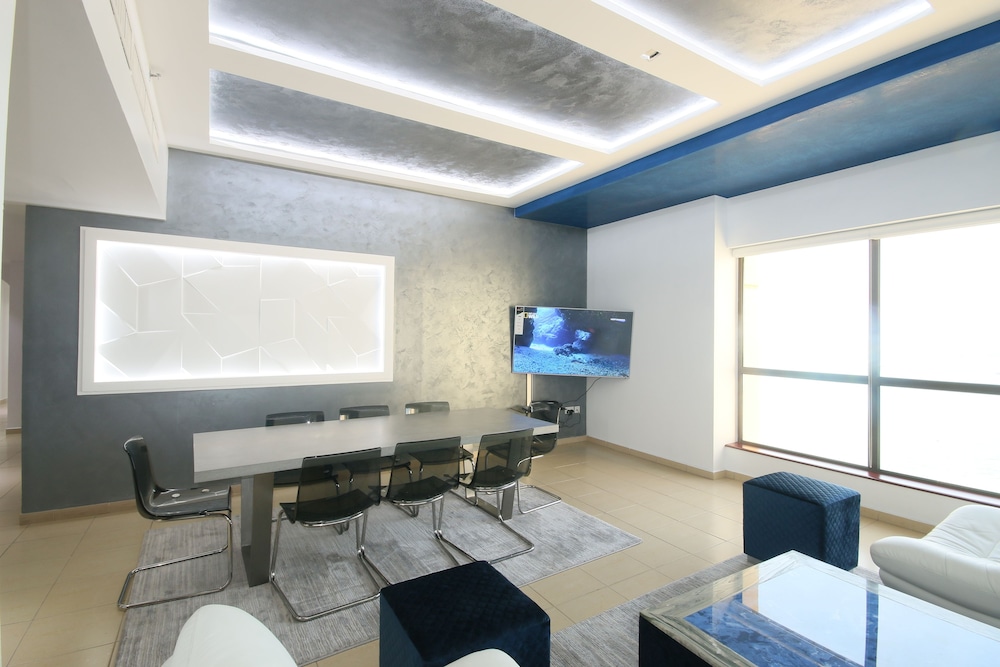 meeting & event spaces