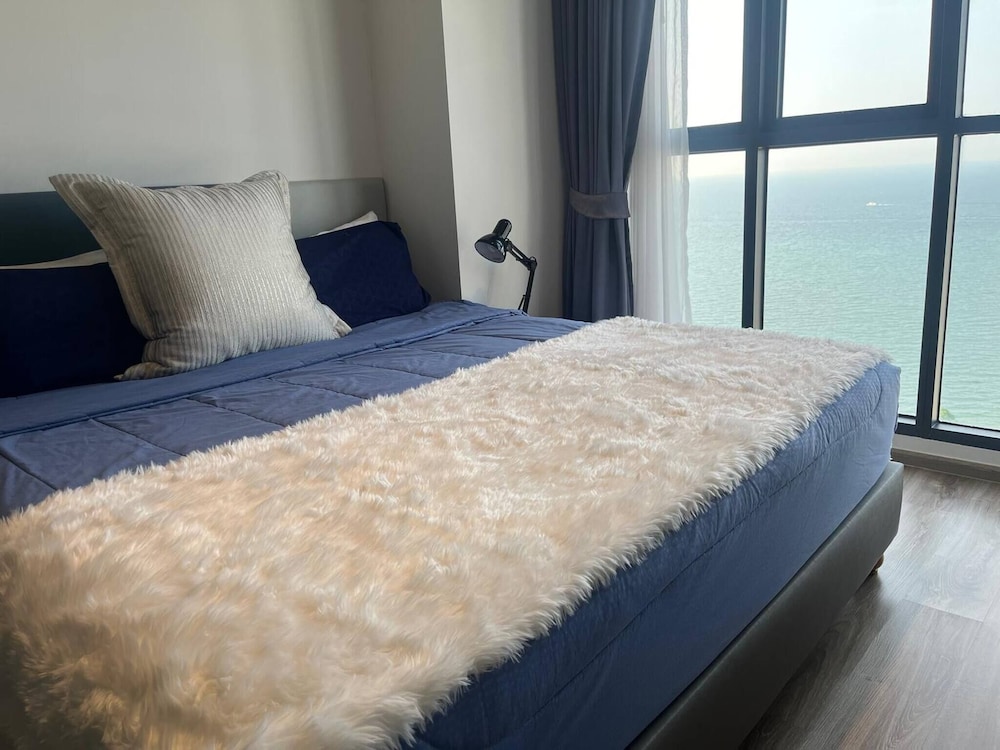 Luxury Sea View - High Floor