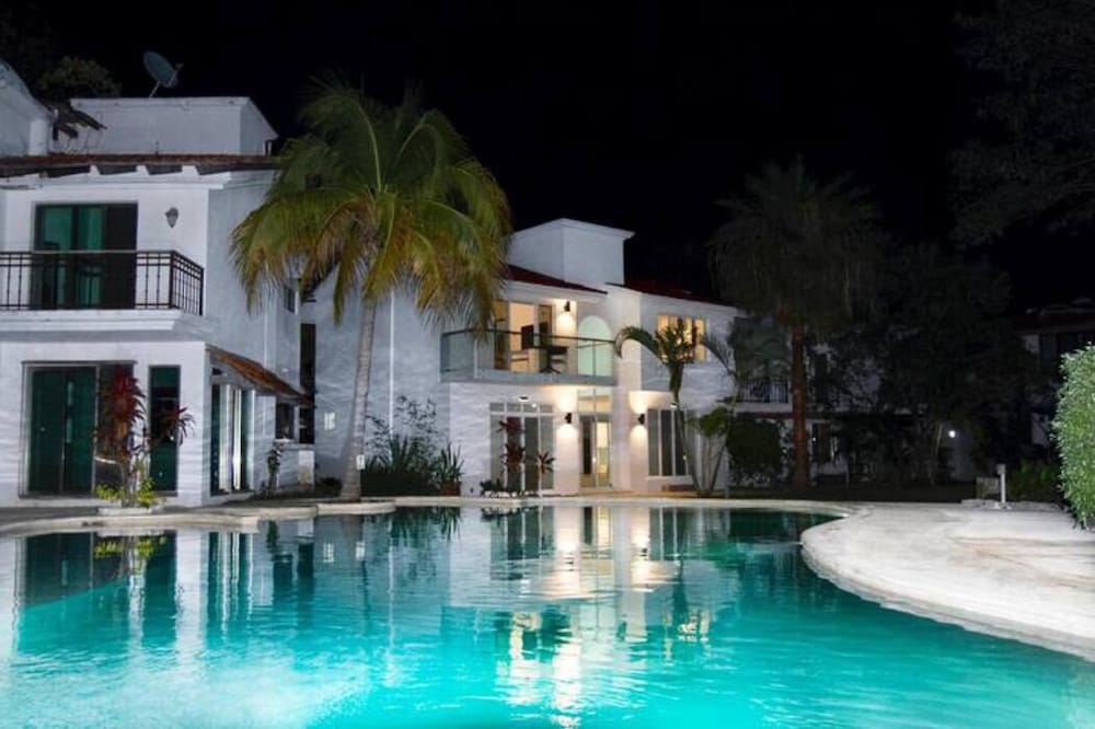 Playacar Villa 10 pax ruins & beach view 4