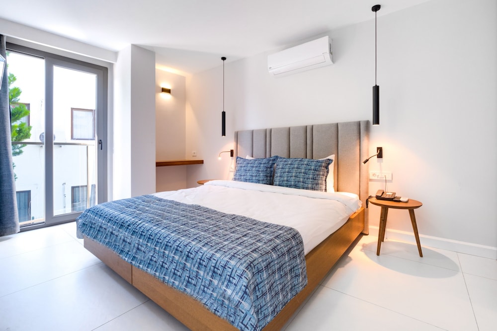 Flat With Shared Pool Near Beach in Bodrum view 2