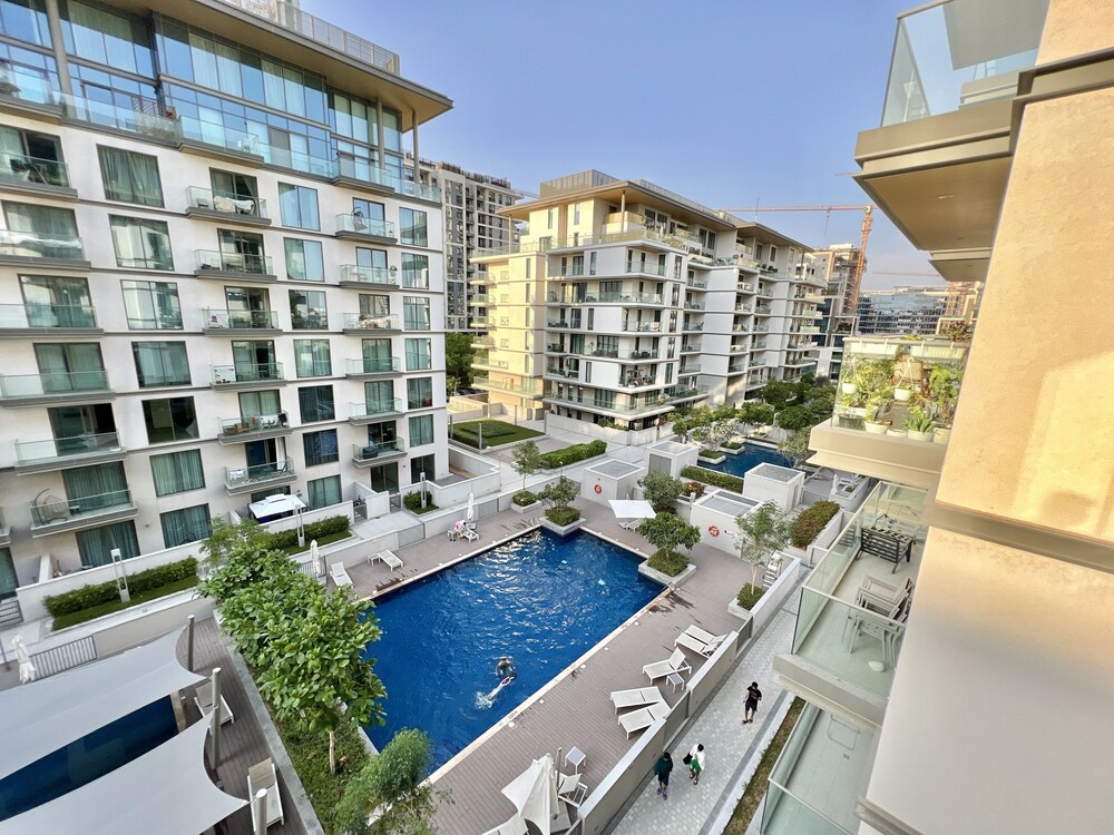 Cosmos Living Luxurious Sobha Hartland