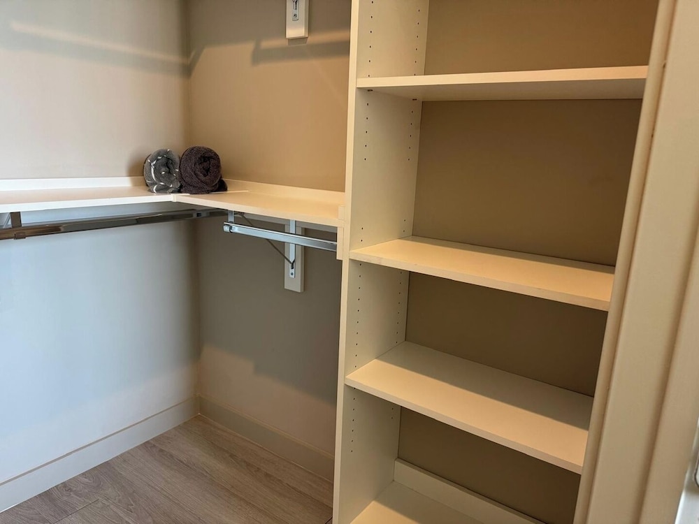 Chic 2BR Downtown Fort Lauderdale Apt w/ Pool