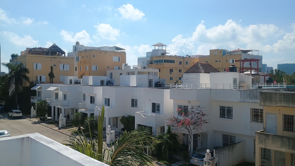 Majestic Blue Bay of Cancun - Up to 14 Pax