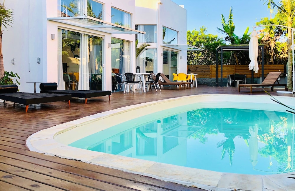 No1 Stylish Beach House With Pool