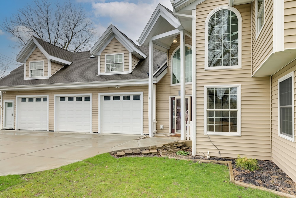 1 Mi to Beach: Nature Paradise in Lake View!