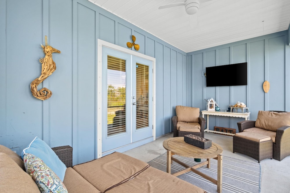 Beach House - Redfish Cove by PHG