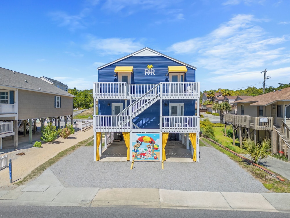 Beach Nest - R R Beach Club
