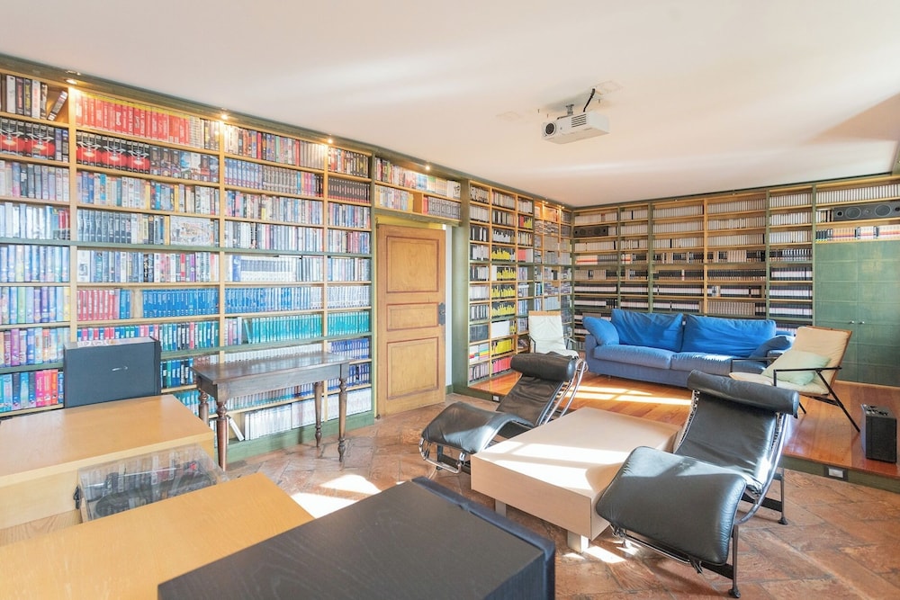 Villa Torre di Palanzo With Magnificent View by Rent all Como