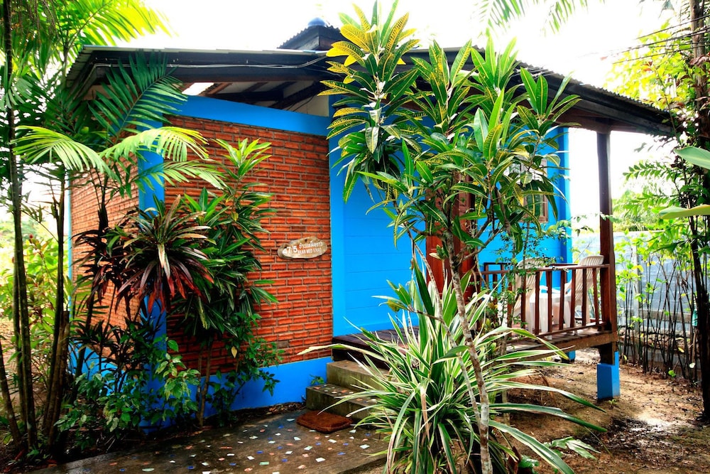 Baan Po Ngam Resort