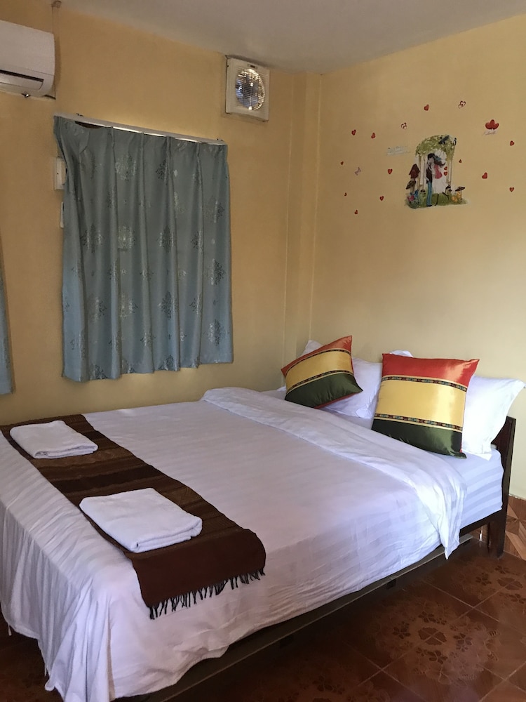 Luang Prabang Vacations - Little Freedom Friendlys Place - Property Image 1