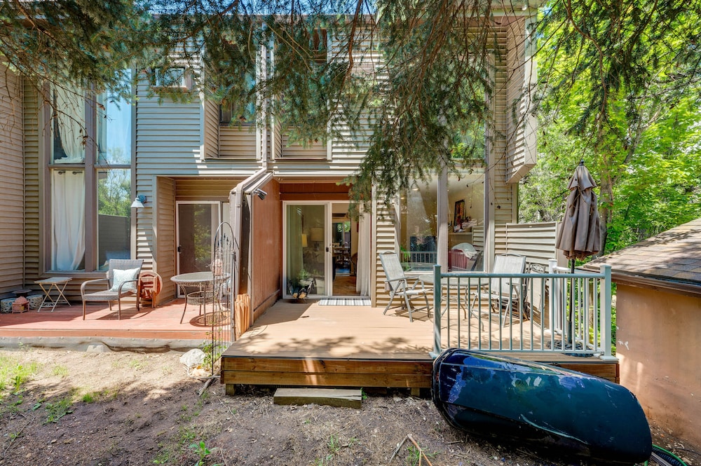 Beautiful Boulder Townhome: Walk to CU & Pearl St! view 5