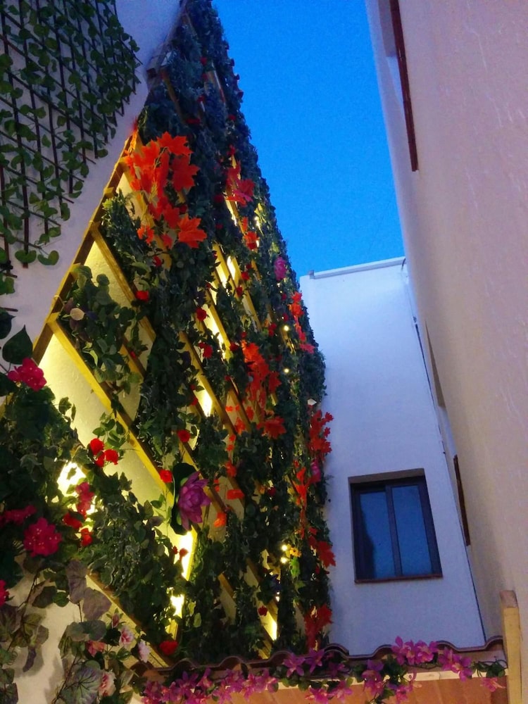 Marbella Vacations - Lucero 12 Marbella Hostal Boutique - Property Image 14
