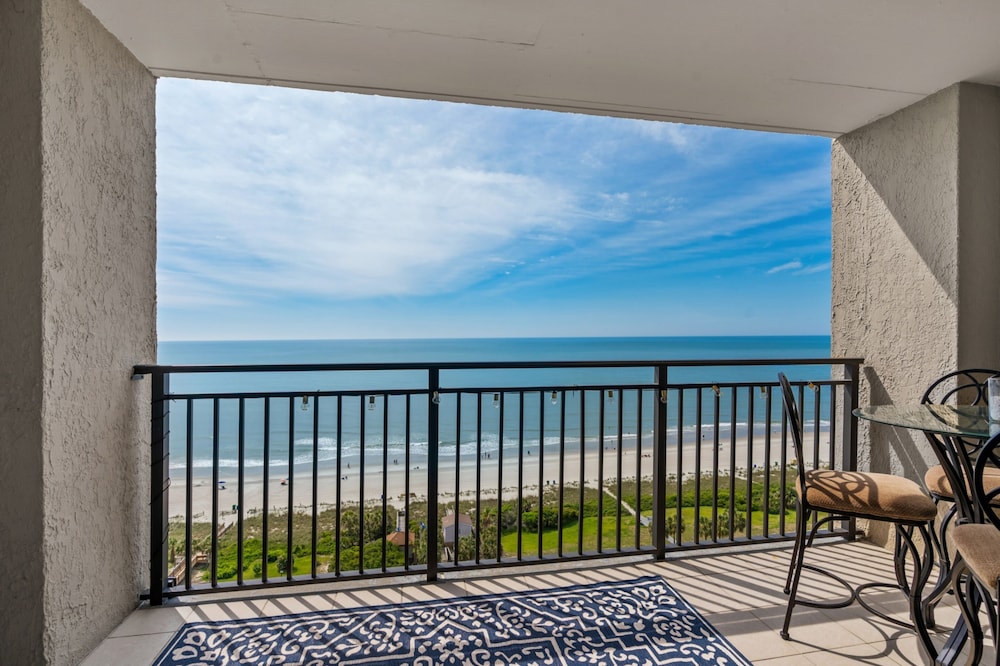 Oceanfront Stay with Private Balcony