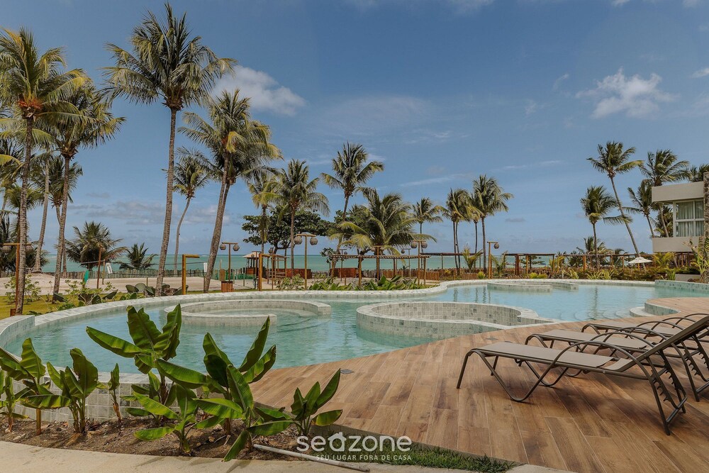 House With Pool at Praia do Marceneiro Nluh0008