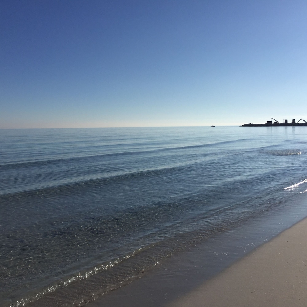 AL FARO VINTAGE HOTEL -SPIAGGIA LA CINTA-SAN TEODORO