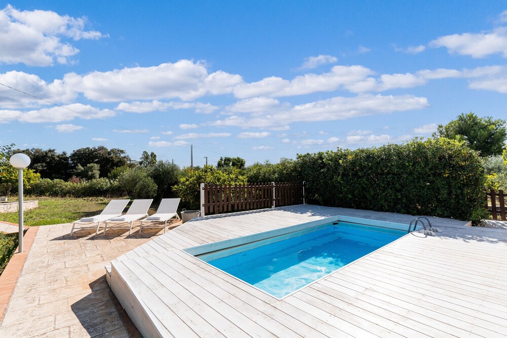 Villa Nuvole Bianche con Piscina by Wonderful Italy