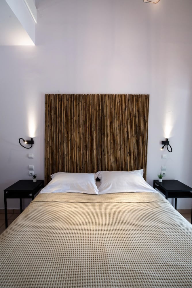 Drakatos Apartment 1B X