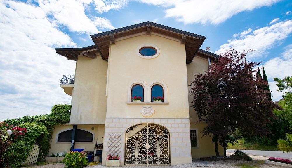 Feeling House - Appartamento Provenzale