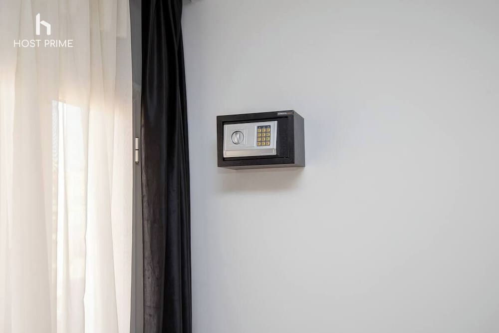 Luxury Apartment in Al Rehab