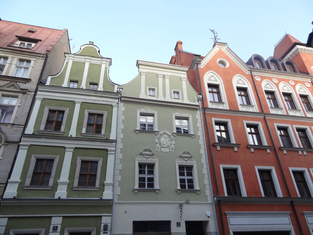 Hotel Rosemary's B&B - Image 1