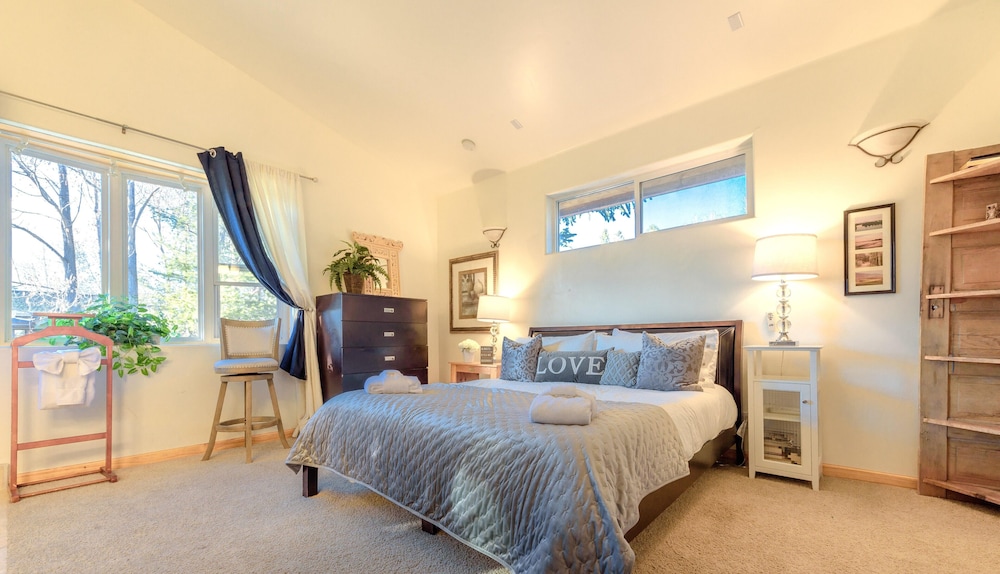 Lake Tahoe Vacations - Mv25: Waterfront Tahoe Keys Home -30 Days Minimum - Property Image 52