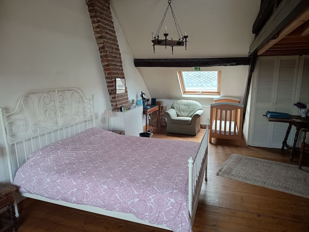 Hotel La Maison Des Chiens