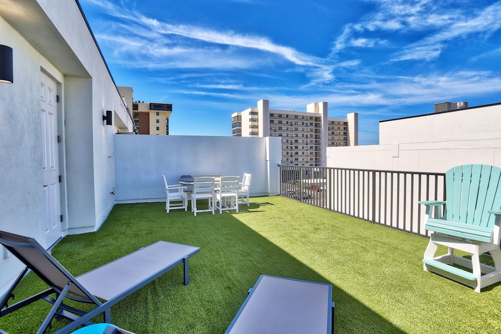 Azul Townhomes A5