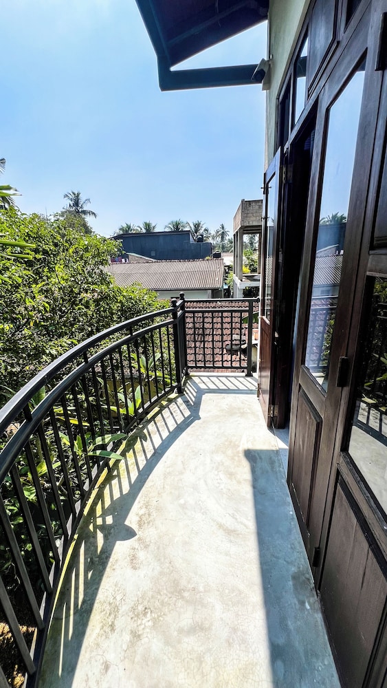 Galle Catamaran Villa