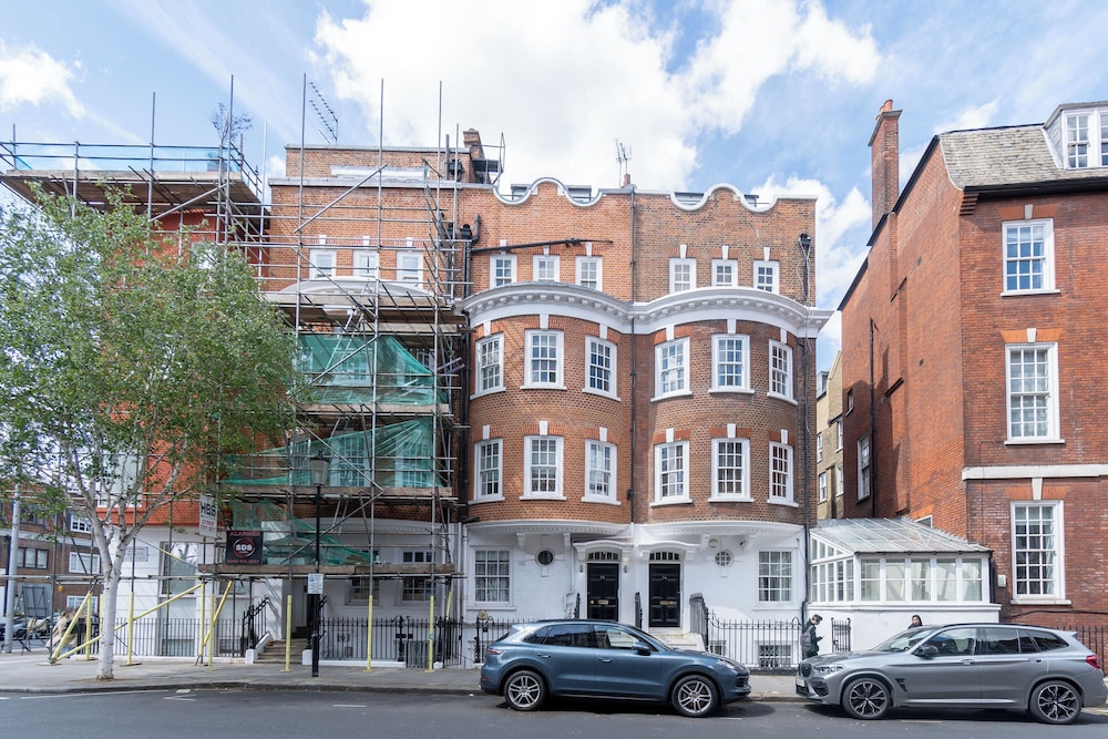 56 Draycott Place